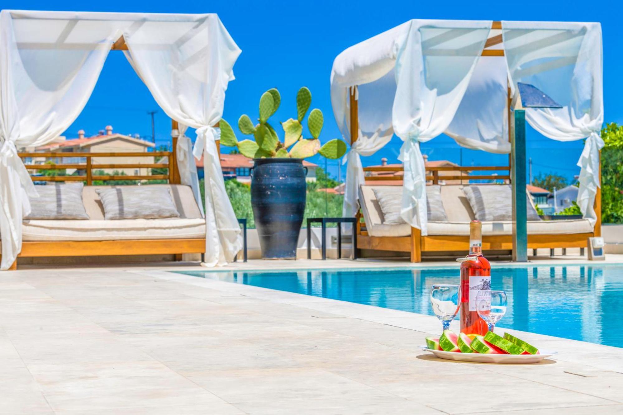 Made Of Blue Luxury Suites Collection 罗希姆诺 外观 照片